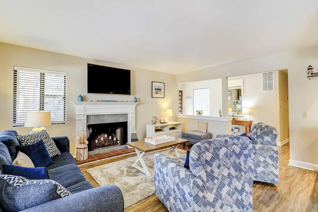 Relaxing First Floor Condo  Walk to Beach Spacious Deck Remote Work Setup 