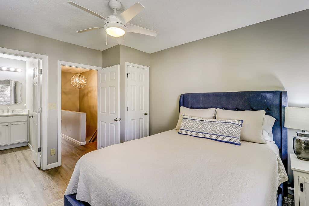 Snowbird dog friendly villa with WiFi, 2 patios, & grill  pool beach access