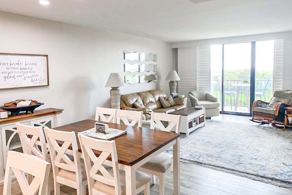 Beachfront escape with pools, hot tub, WiFi, washer dryer, & central AC