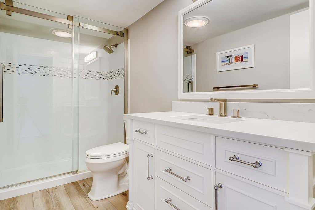 Beachfront escape with pools, hot tub, WiFi, washer dryer, & central AC