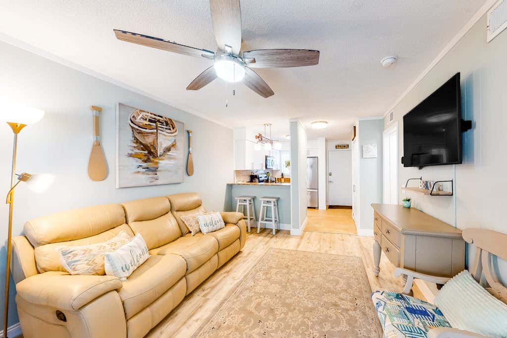 Hilton Head Resort Villa with AC, pool, hot tub, tennis - near beach & golf