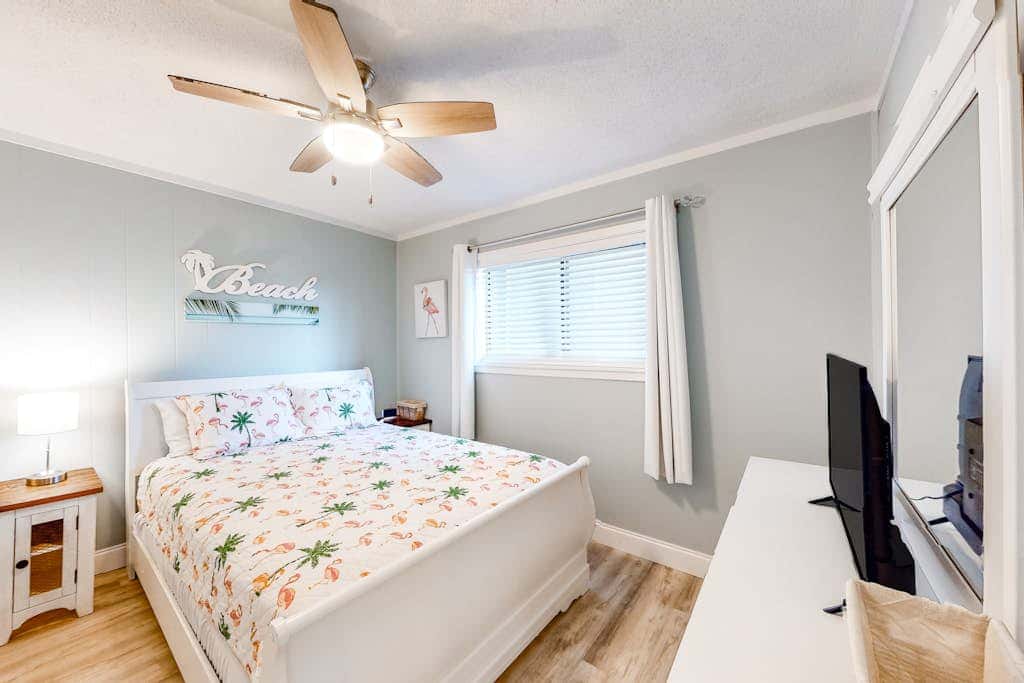 Hilton Head Resort Villa with AC, pool, hot tub, tennis - near beach & golf