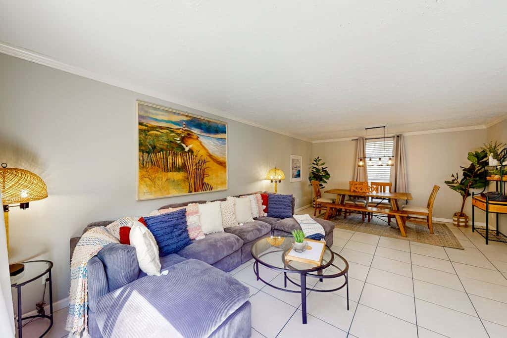 Hilton Head Island condo with water-view patio, pool, & easy beach access