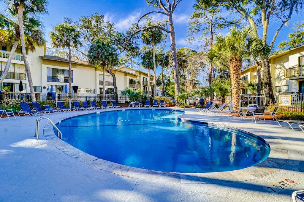 Hilton Head Island condo with water-view patio, pool, & easy beach access