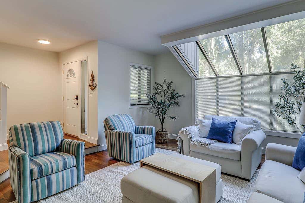Beautiful, dog-friendly villa with pool close to beach, tennis & golf - updated