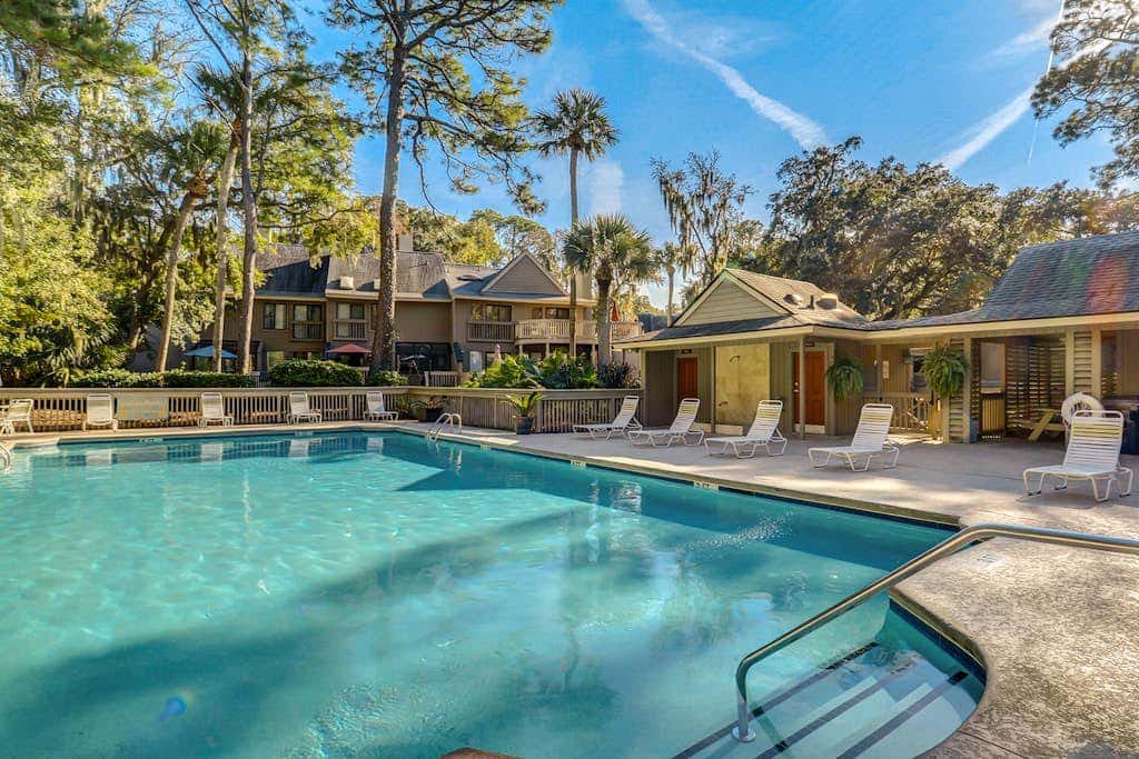 Beautiful, dog-friendly villa with pool close to beach, tennis & golf - updated