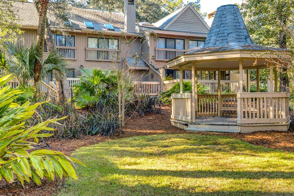 Beautiful, dog-friendly villa with pool close to beach, tennis & golf - updated