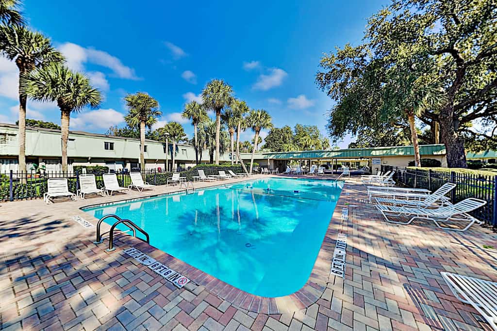 Hilton Head Cabanas 14