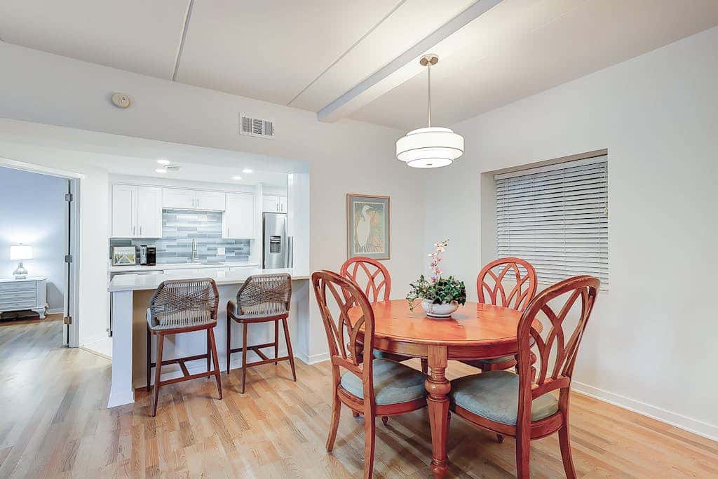 Cozy condo with tennis, pool, beach access, & private furnished balcony