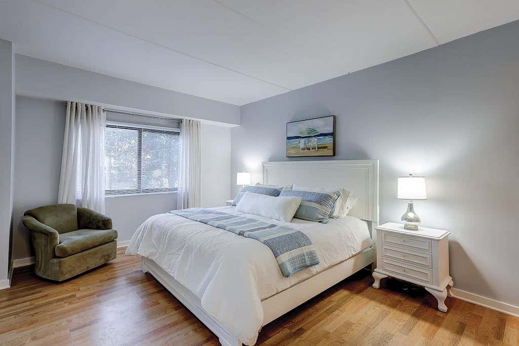 Cozy condo with tennis, pool, beach access, & private furnished balcony