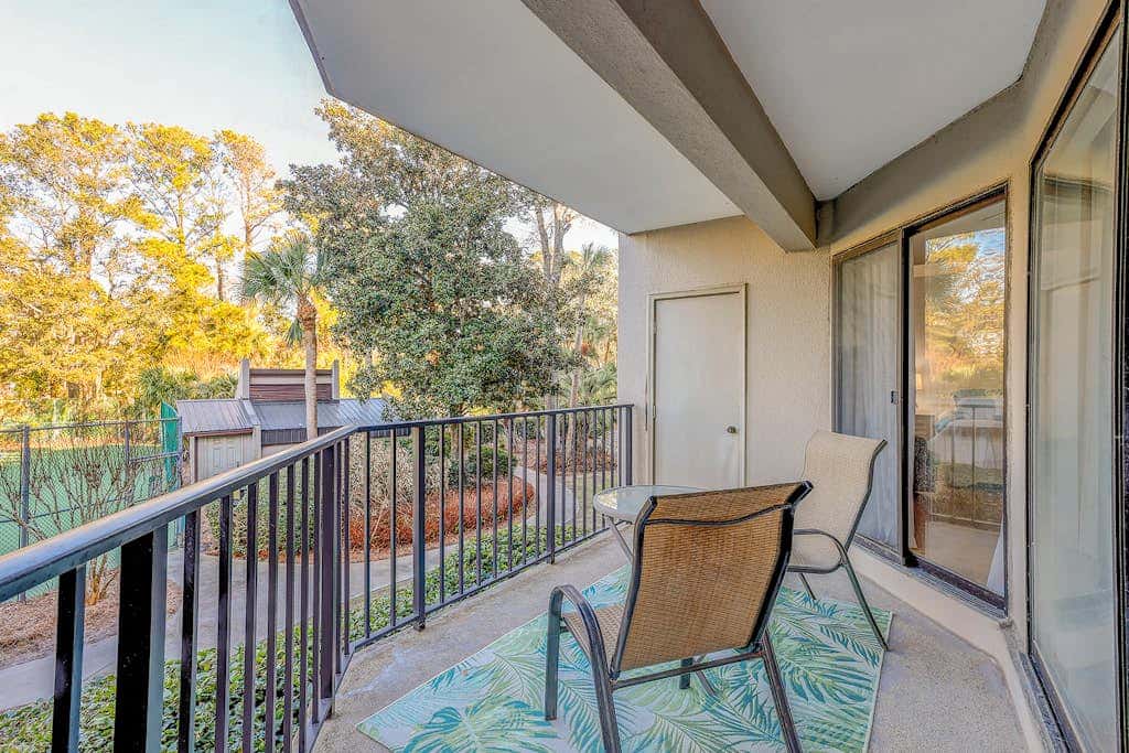 Cozy condo with tennis, pool, beach access, & private furnished balcony