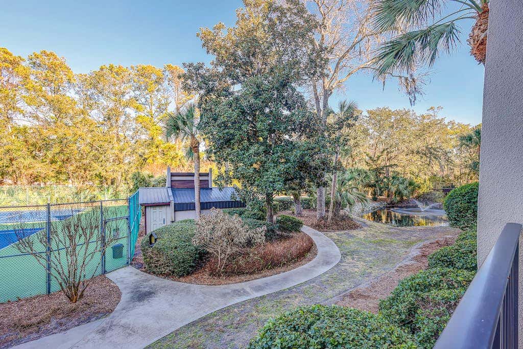 Cozy condo with tennis, pool, beach access, & private furnished balcony