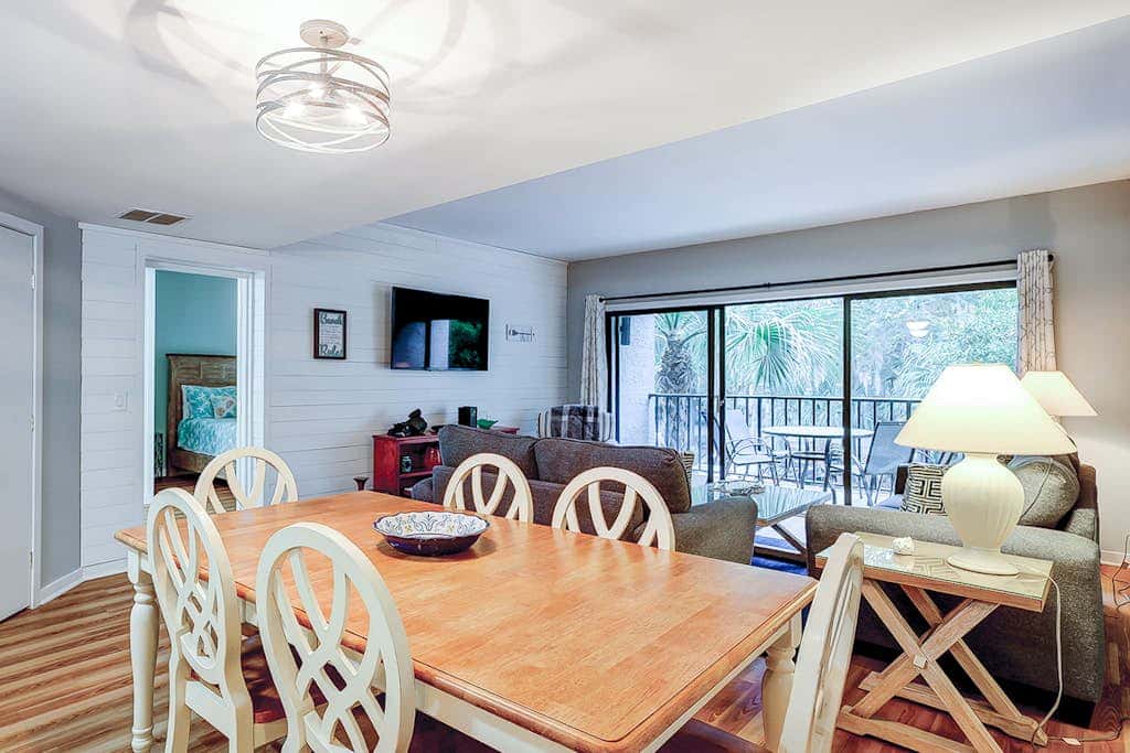 Family-friendly condo near the beach with balcony, central AC, & shared pool