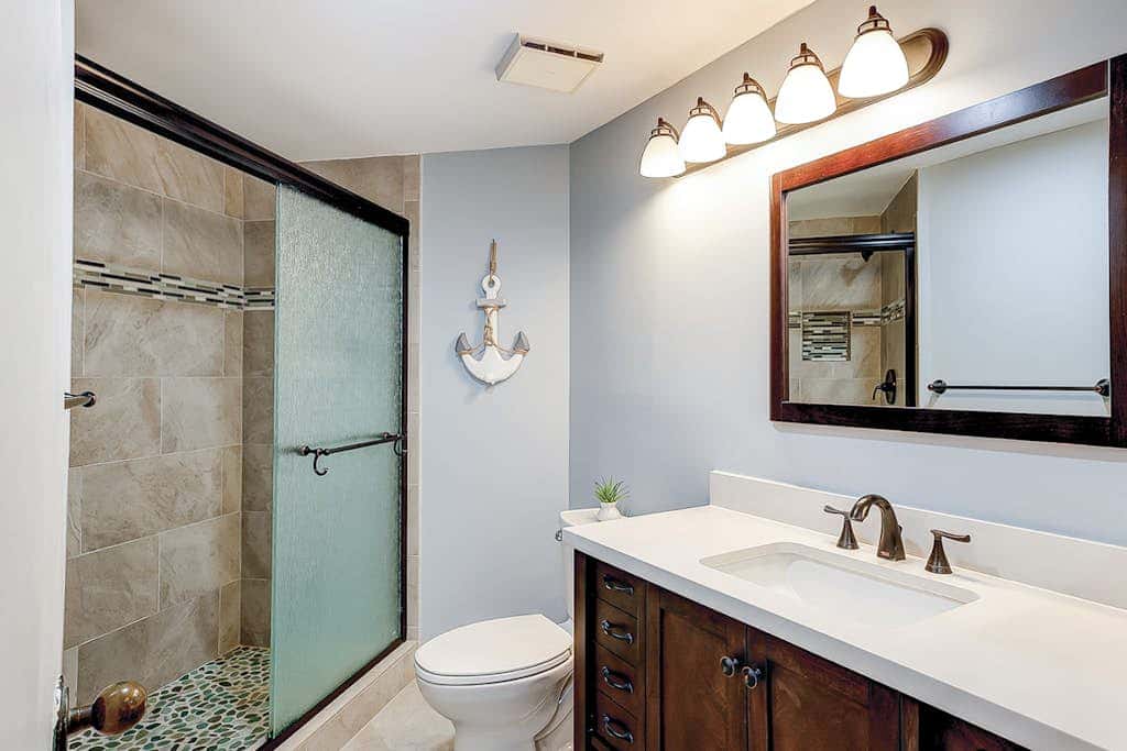 Family-friendly condo near the beach with balcony, central AC, & shared pool