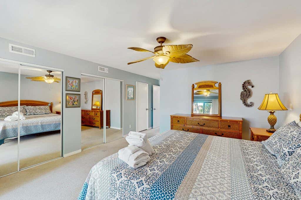 Gated community home with lagoon & pools Near Beaches & Dog Friendly