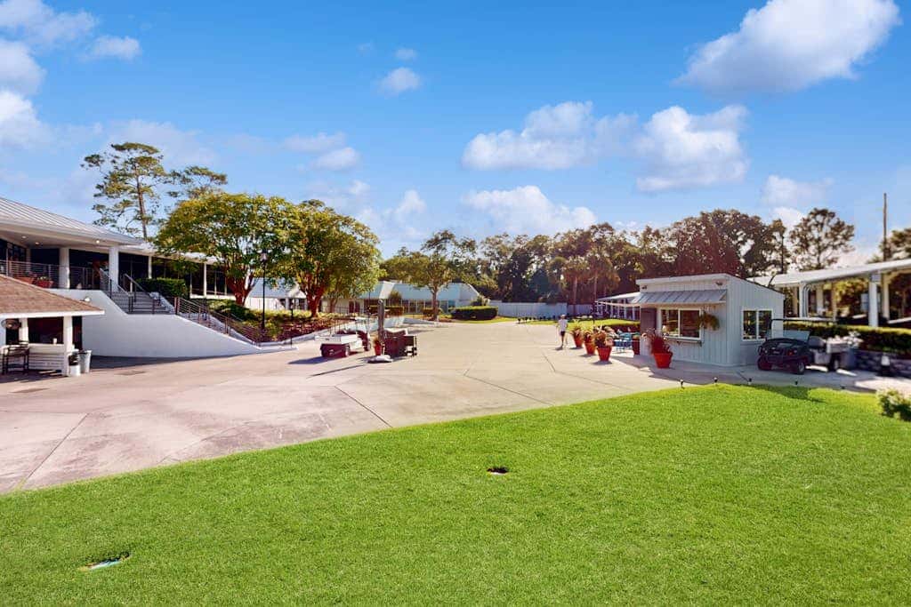 Gated community home with lagoon & pools Near Beaches & Dog Friendly