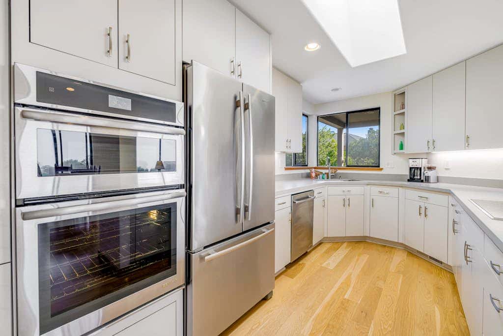 Heron's Nest - Panoramic ocean-view home with private hot tub on the golf course