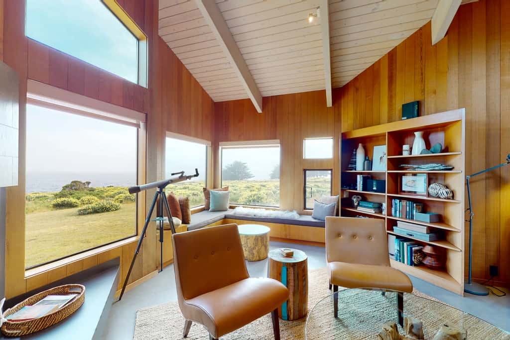 Just Bluffing - Oceanfront home near Shell Beach & Bluff Trail with deck & ocean views
