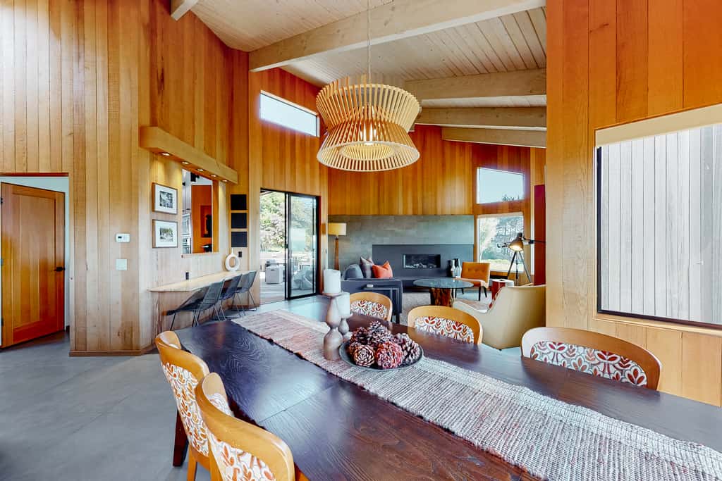 Just Bluffing - Oceanfront home near Shell Beach & Bluff Trail with deck & ocean views