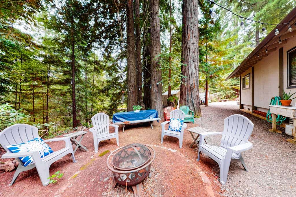Ocean, and redwoods converge in Gualala. Bring your pup along -- numerous trails and beaches are a short drive away. Room for 4 in this 2-bedroom home. Restaurants, river access, and Gualala Point Regional Park are all a short drive away. The Mendonoma Coast's best dining, art, and beaches are minutes away. Nature does the decorating here -- redwoods, ferns, and the occasional curious fox. Autumn is the North Coast's secret season -- warm days, smaller crowds, and spectacular sunsets.