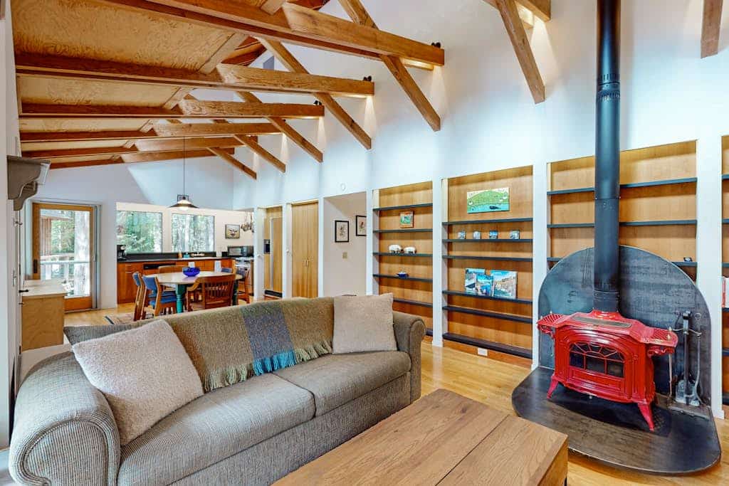 Escape into nature -- redwoods, meadows, and the scent of the sea are all around. Bring your pup along -- miles of trails are right outside. Your deck opens onto a private pocket of coastal nature. Room for 4 in this 2-bedroom home. Sea Ranch community pools, tennis courts, and the Lodge are nearby. Miles of bluff-top trails and hidden beaches are yours to explore. The scent of redwood and salt air mingles on the breeze -- you know you're on the Sonoma Coast.