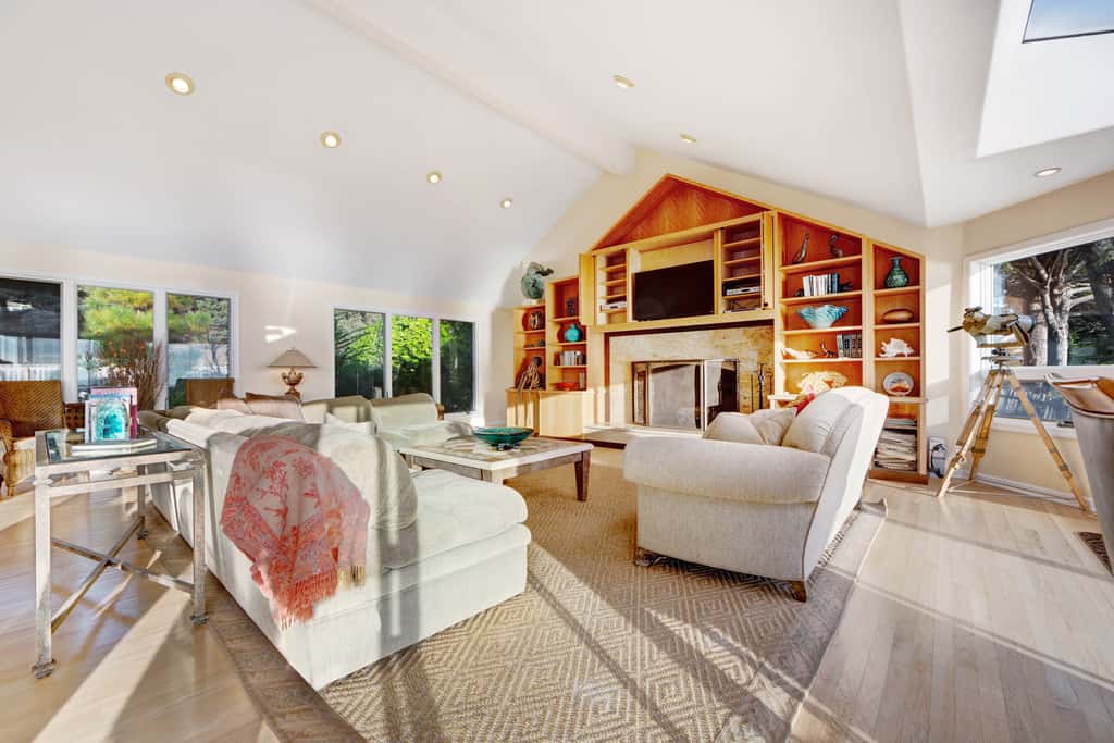 The Cliff House - Oceanfront home with private hot tub and views