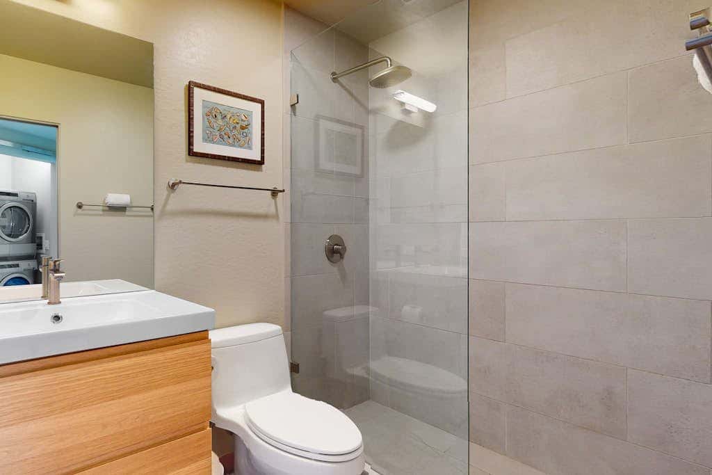Modern Sea 2 Links - Modern, Ocean View Home on the Golf Course with Private Hot Tub & 2 Fireplaces