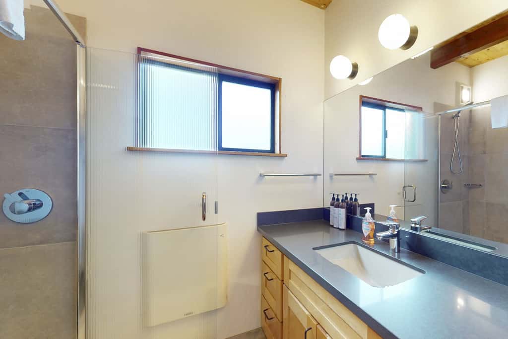 Rainbow's End - Classic Sea Ranch Home With Updated Amenities. Hot Tub. 1 Dog Allowed
