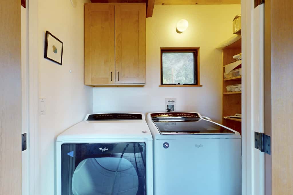 Rainbow's End - Classic Sea Ranch Home With Updated Amenities. Hot Tub. 1 Dog Allowed