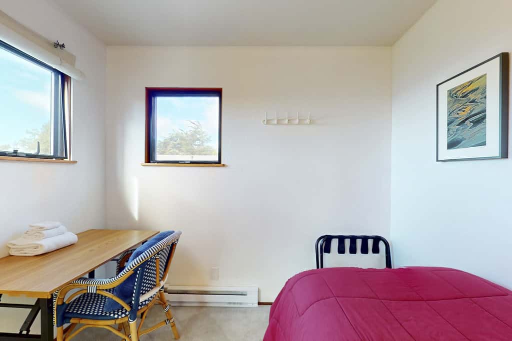 Rainbow's End - Classic Sea Ranch Home With Updated Amenities. Hot Tub. 1 Dog Allowed