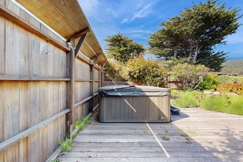 Salt spray, crashing waves, and a front-row seat to the Pacific -- welcome to the Sonoma Coast. End the day in your private hot tub with the ocean as your soundtrack. A warm fire and ocean views anchor cozy evenings in. Room for 6 in this 4-bedroom home. Sea Ranch community pools, tennis courts, and the Lodge are nearby. Your front door opens to Sea Ranch's 50 miles of trails and the wild Sonoma Coast.