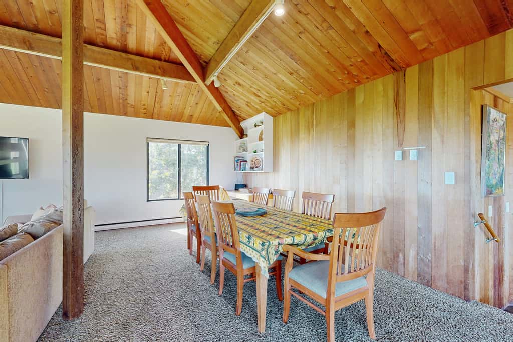 Bovill on Shell Beach - Oceanfront home with private hot tub near Shell Beach