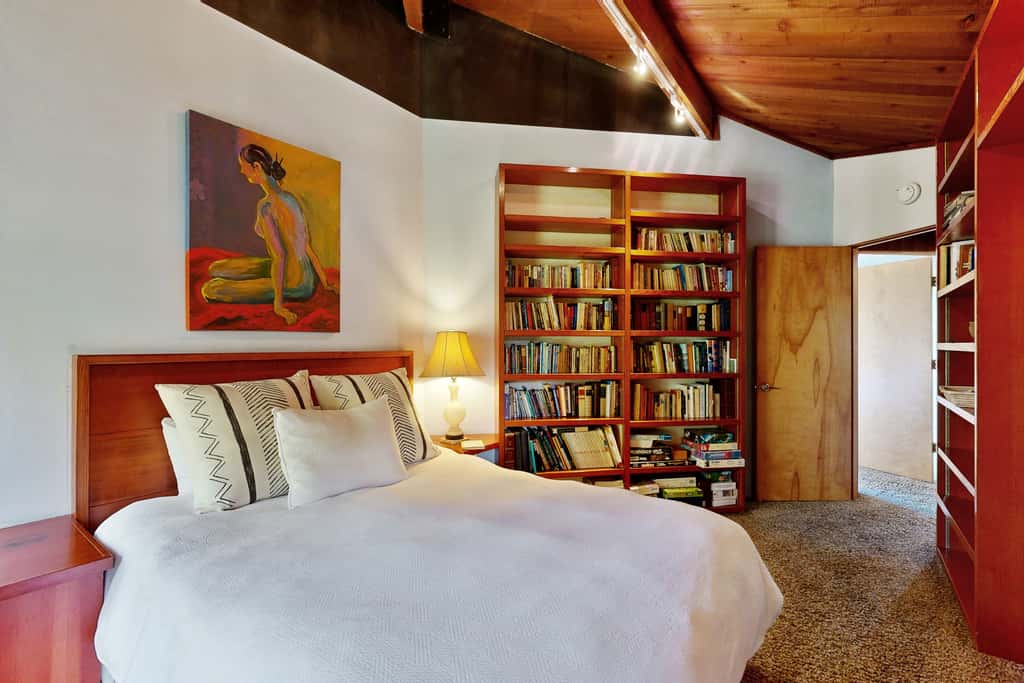 Bovill on Shell Beach - Oceanfront home with private hot tub near Shell Beach