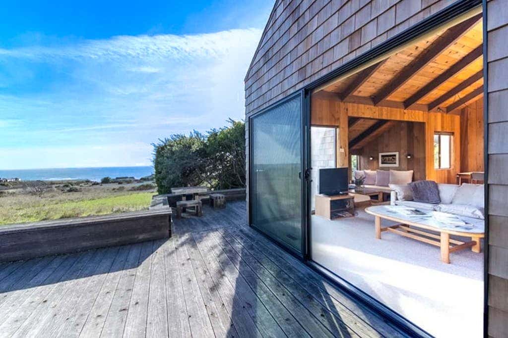 The Glass House - Rare Ocean Views & Sea Ranch Magic on the Mendocino Coast