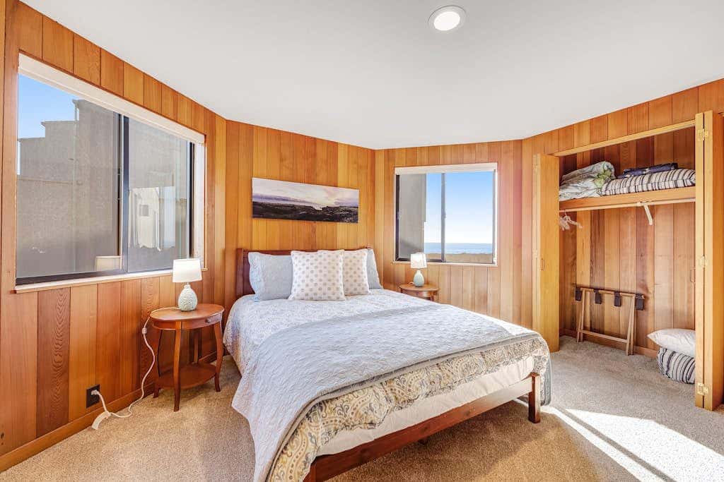 Del Mar Point - Dog-friendly home with cove views, a private hot tub, & rec center access