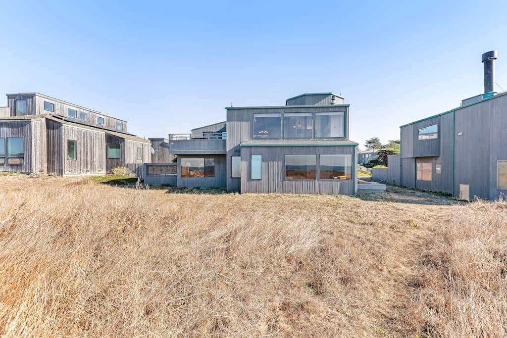 Del Mar Point - Dog-friendly home with cove views, a private hot tub, & rec center access