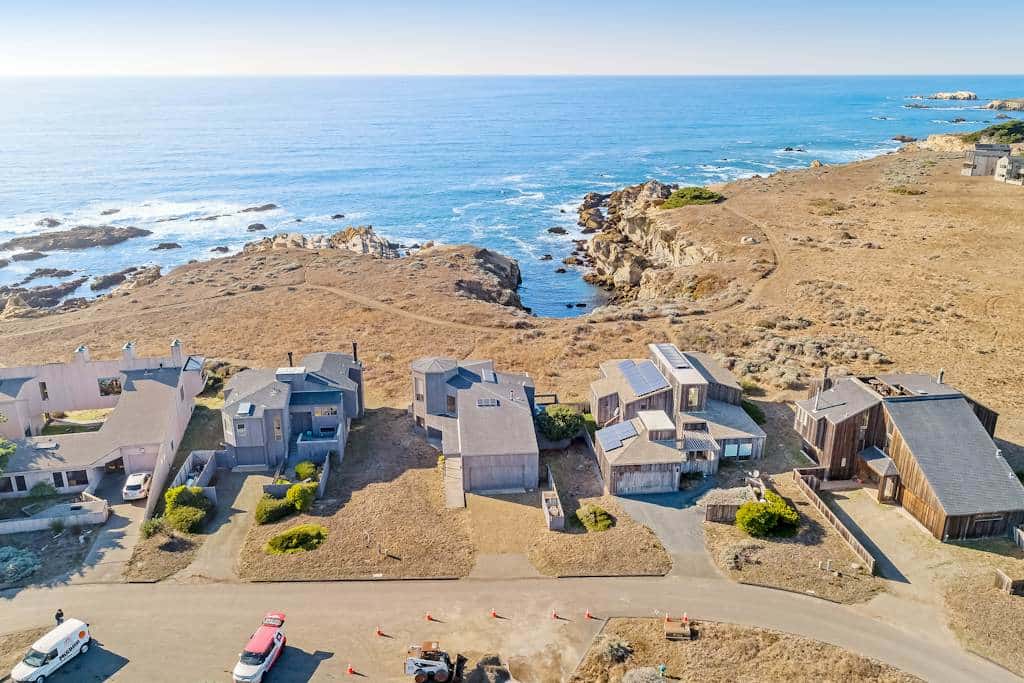 Del Mar Point - Dog-friendly home with cove views, a private hot tub, & rec center access