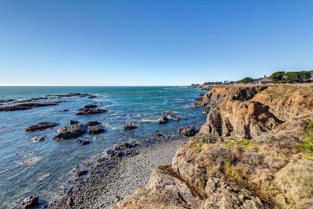 Del Mar Point - Dog-friendly home with cove views, a private hot tub, & rec center access