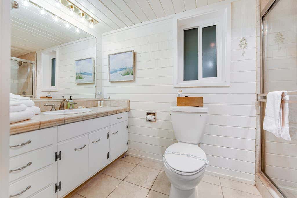 Otter's Rest - Gualala blufftop cottage with fireplace & grill, dogs welcome