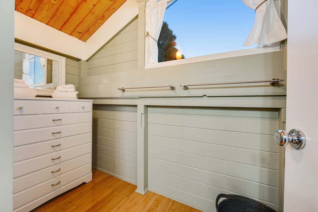 Otter's Rest - Gualala blufftop cottage with fireplace & grill, dogs welcome
