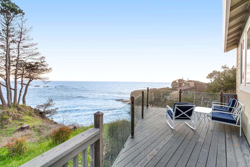 Otter's Rest - Gualala blufftop cottage with fireplace & grill, dogs welcome