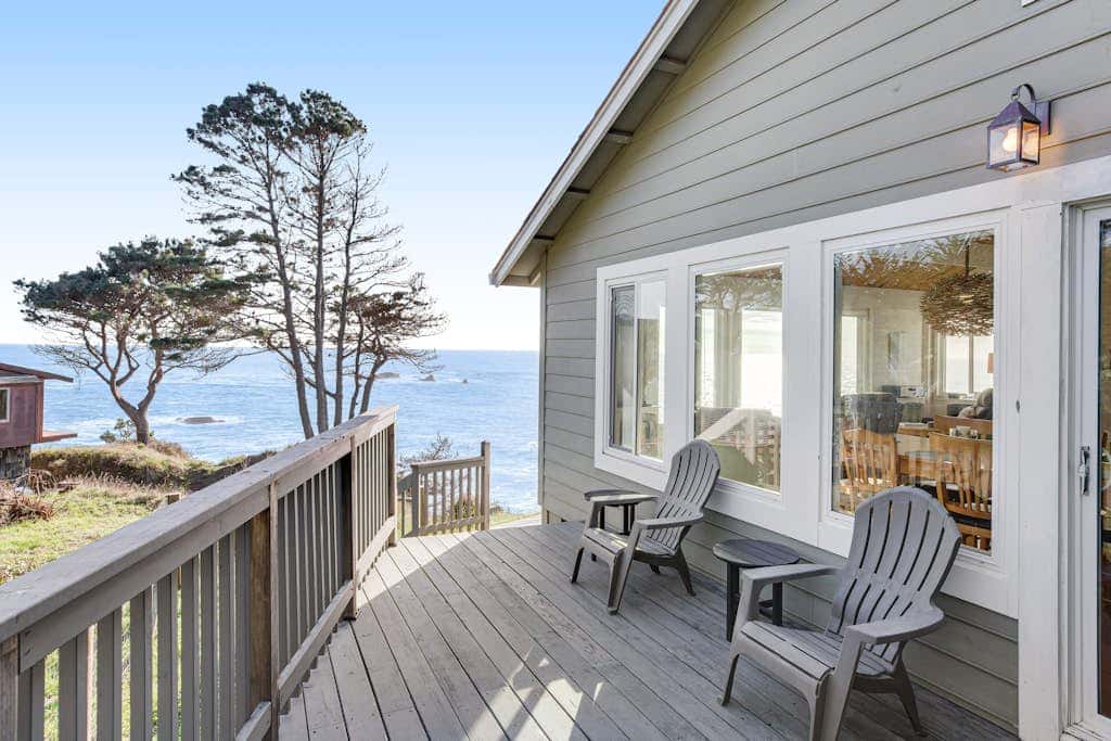 Otter's Rest - Gualala blufftop cottage with fireplace & grill, dogs welcome