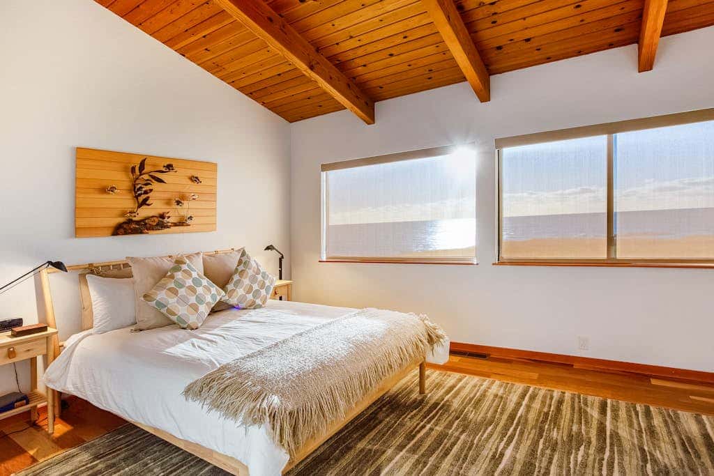 Casa Pelo Mar - Oceanfront retreat with private hot tub steps from Pebble Beach