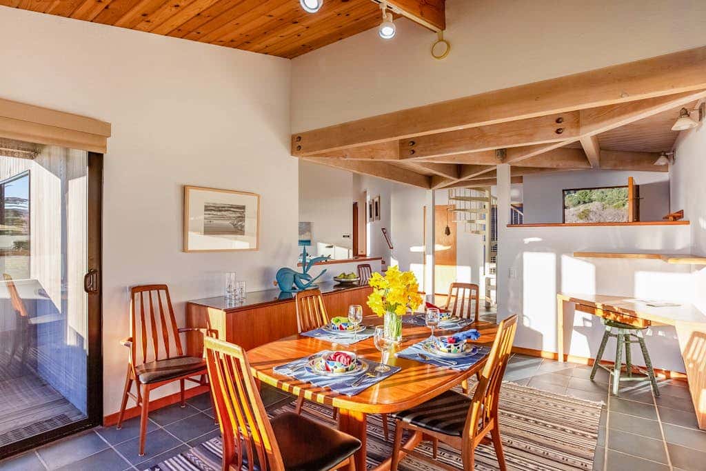 Casa Pelo Mar - Oceanfront retreat with private hot tub steps from Pebble Beach