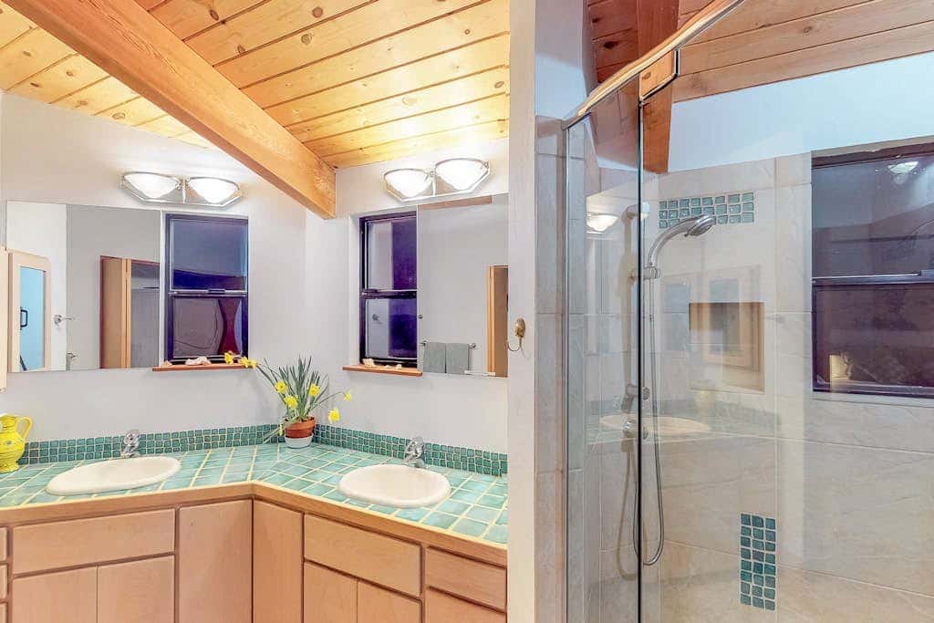 Casa Pelo Mar - Oceanfront retreat with private hot tub steps from Pebble Beach