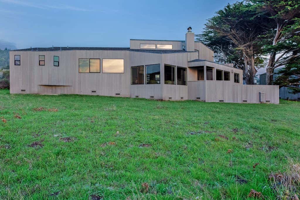Casa Pelo Mar - Oceanfront retreat with private hot tub steps from Pebble Beach