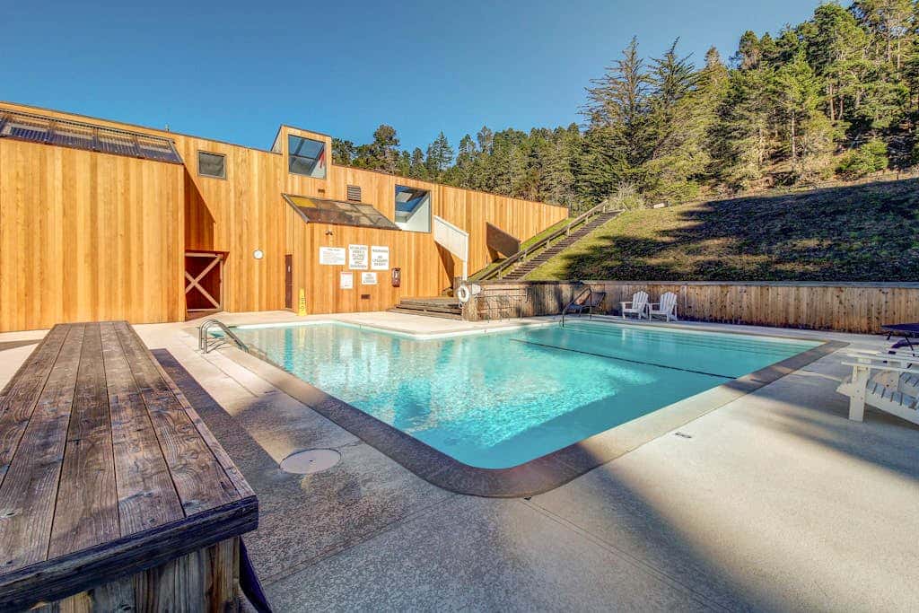Casa Pelo Mar - Oceanfront retreat with private hot tub steps from Pebble Beach