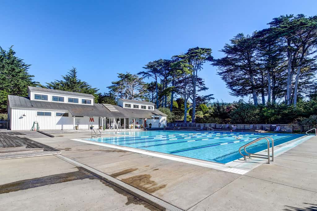 Ascona House - Ocean-view home with private hot tub near Pebble Beach