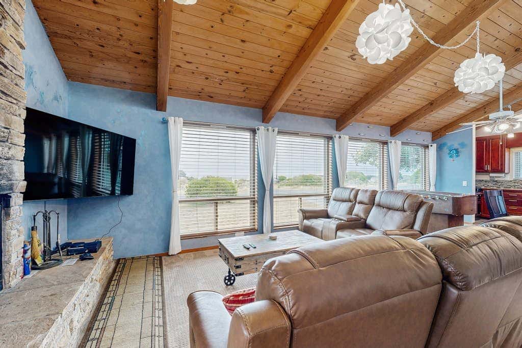 Ocean Star - Sea Ranch home with hot tub & game room, dogs welcome