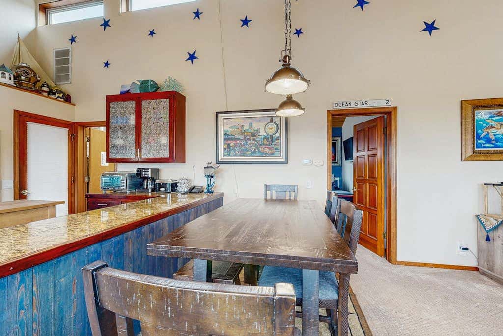 Ocean Star - Sea Ranch home with hot tub & game room, dogs welcome